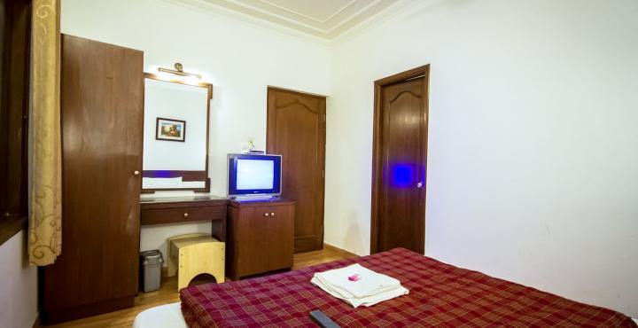 Hotel Sapphire Opposite Golden Temple Amritsar Exterior photo