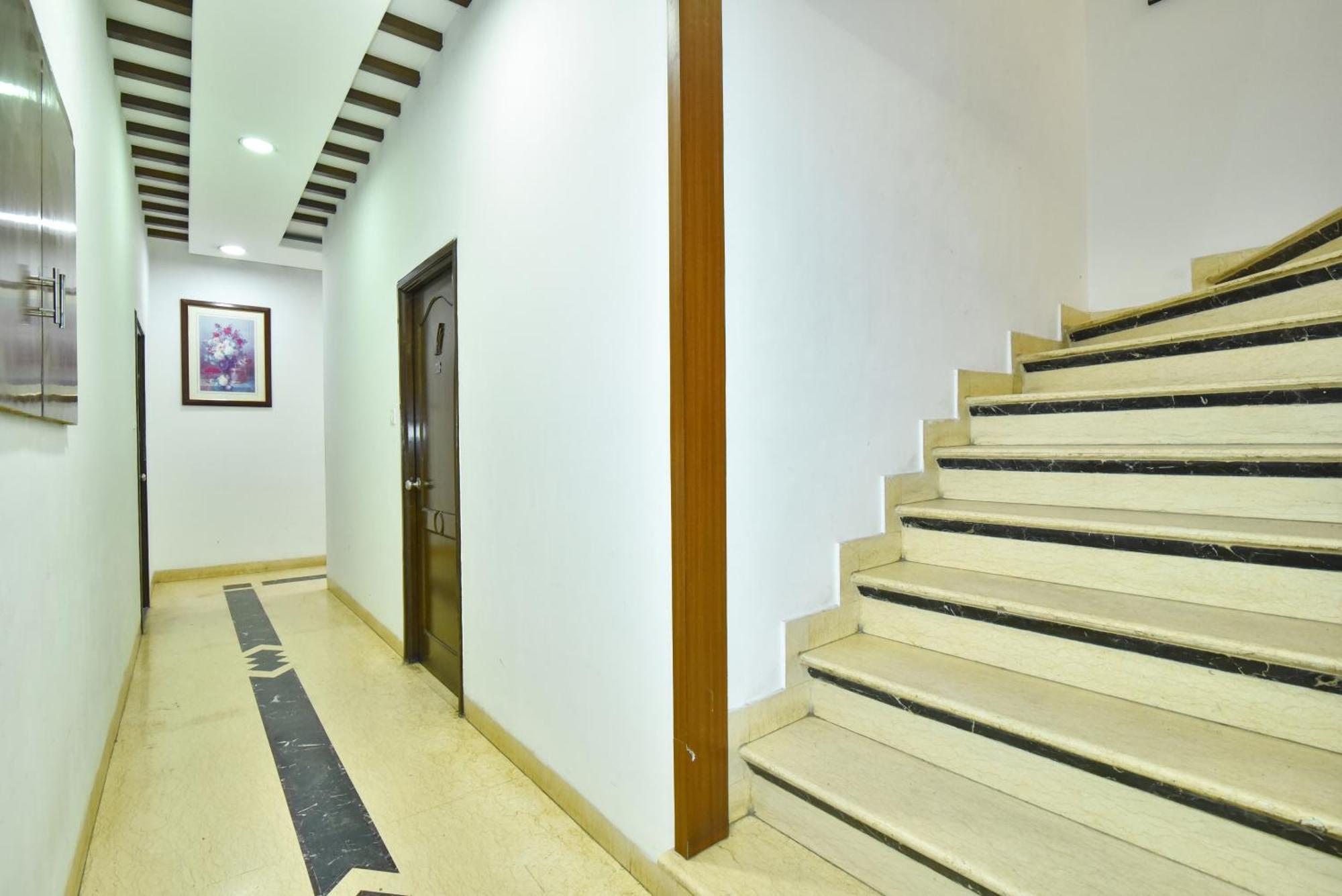 Hotel Sapphire Opposite Golden Temple Amritsar Exterior photo