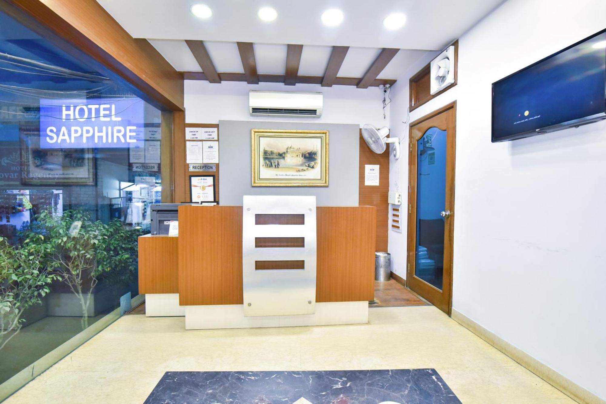 Hotel Sapphire Opposite Golden Temple Amritsar Exterior photo