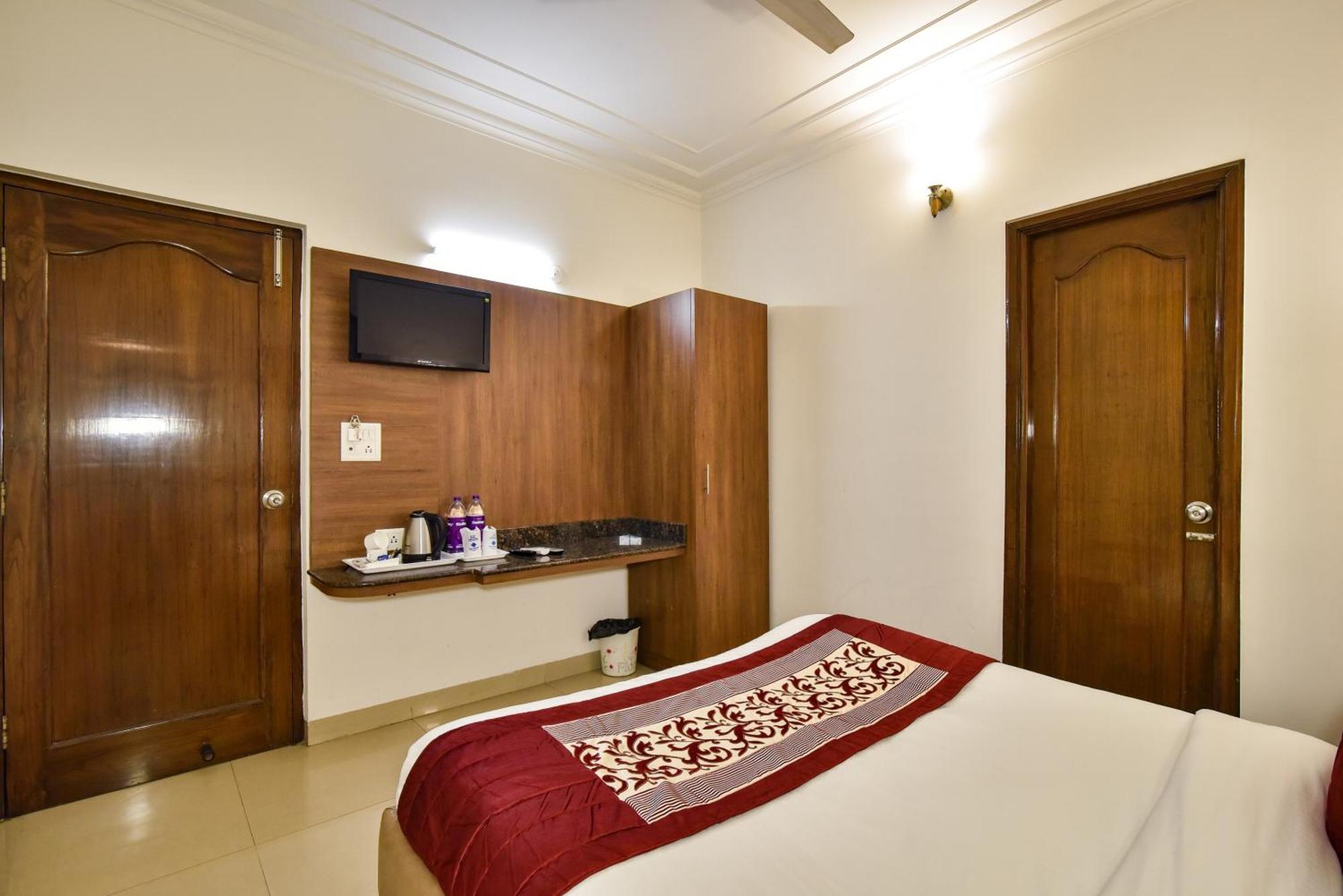 Hotel Sapphire Opposite Golden Temple Amritsar Exterior photo