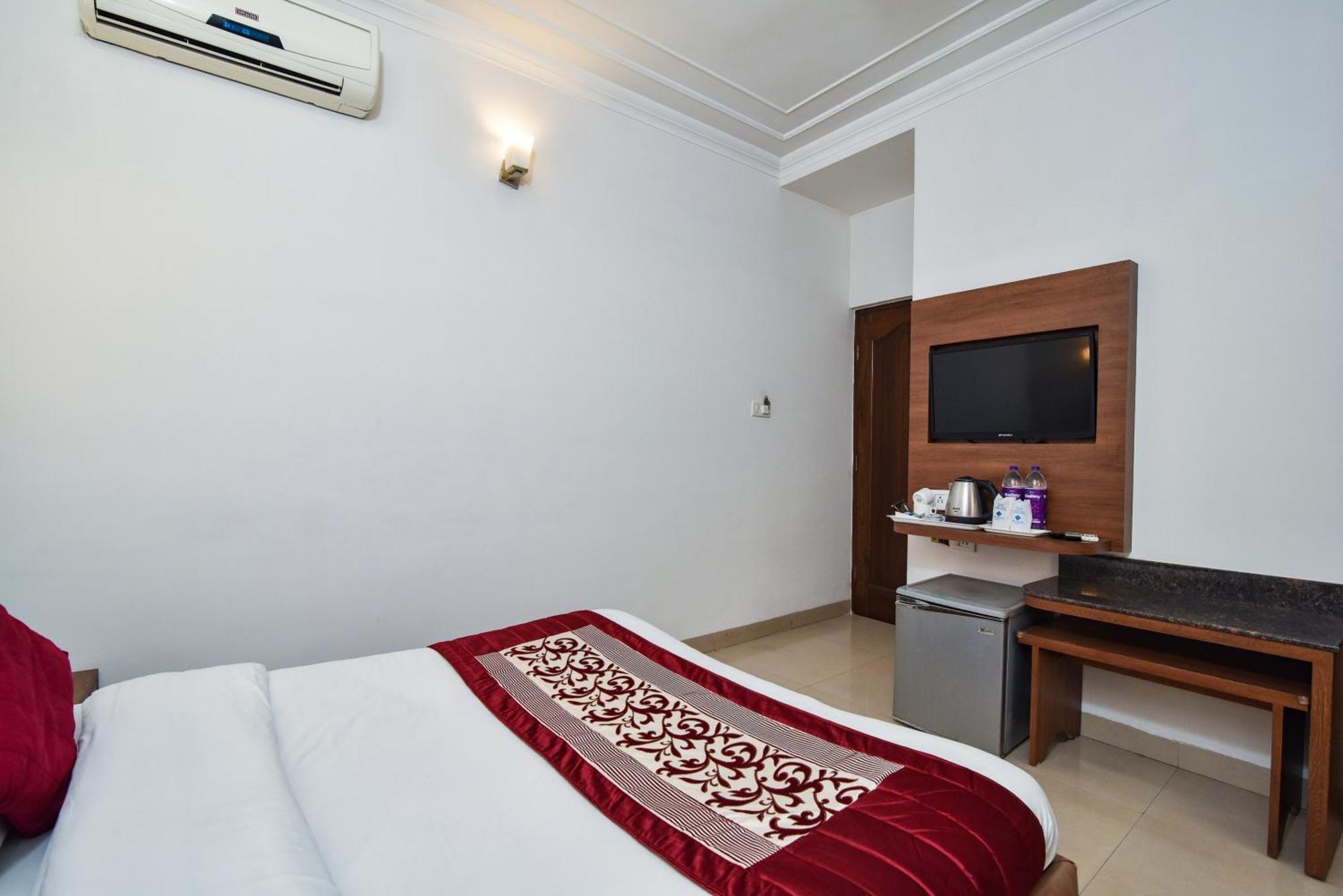 Hotel Sapphire Opposite Golden Temple Amritsar Exterior photo
